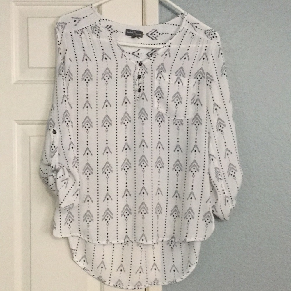 Market and spruce three-quarter sleeve blouse